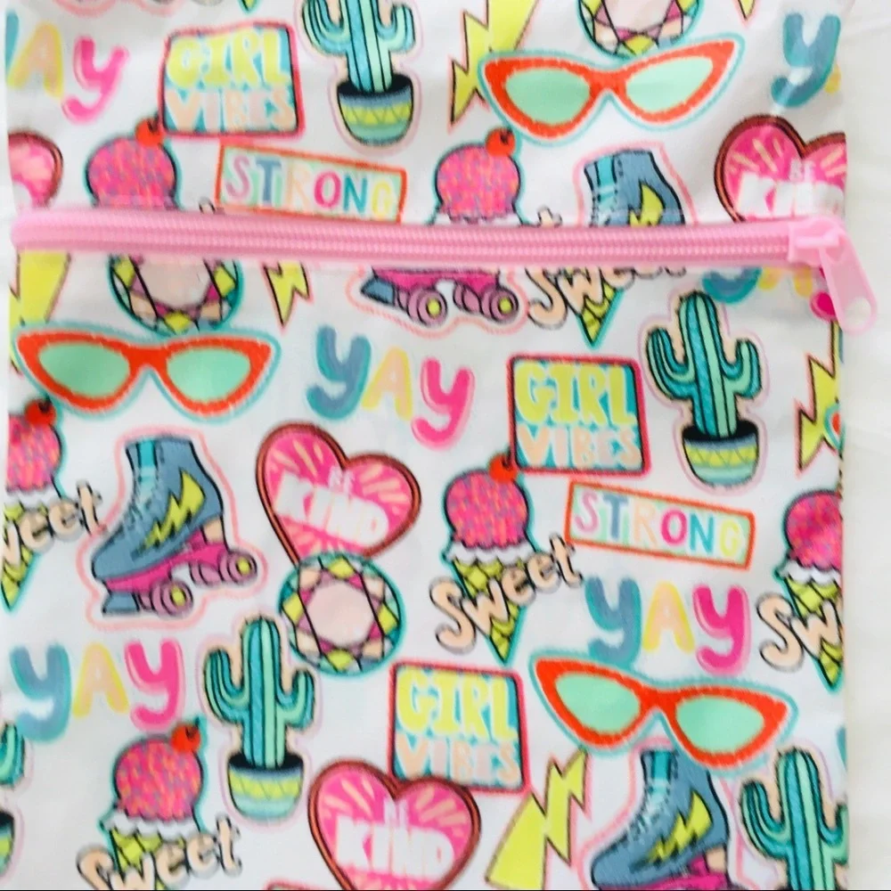 SOCKS 2 ICE CREAM PASTEL CROSSBODY 24 PONY HOLDERS